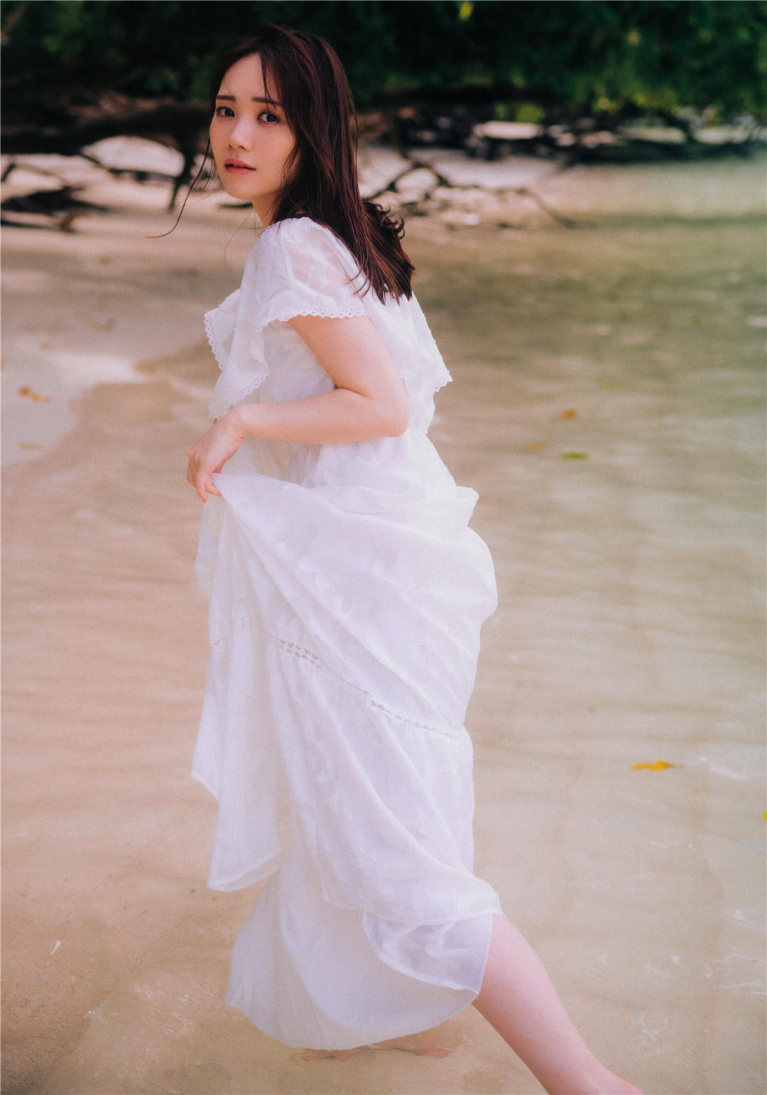 田村真佑1ST写真集《恋に落ちた瞬間》高清全本