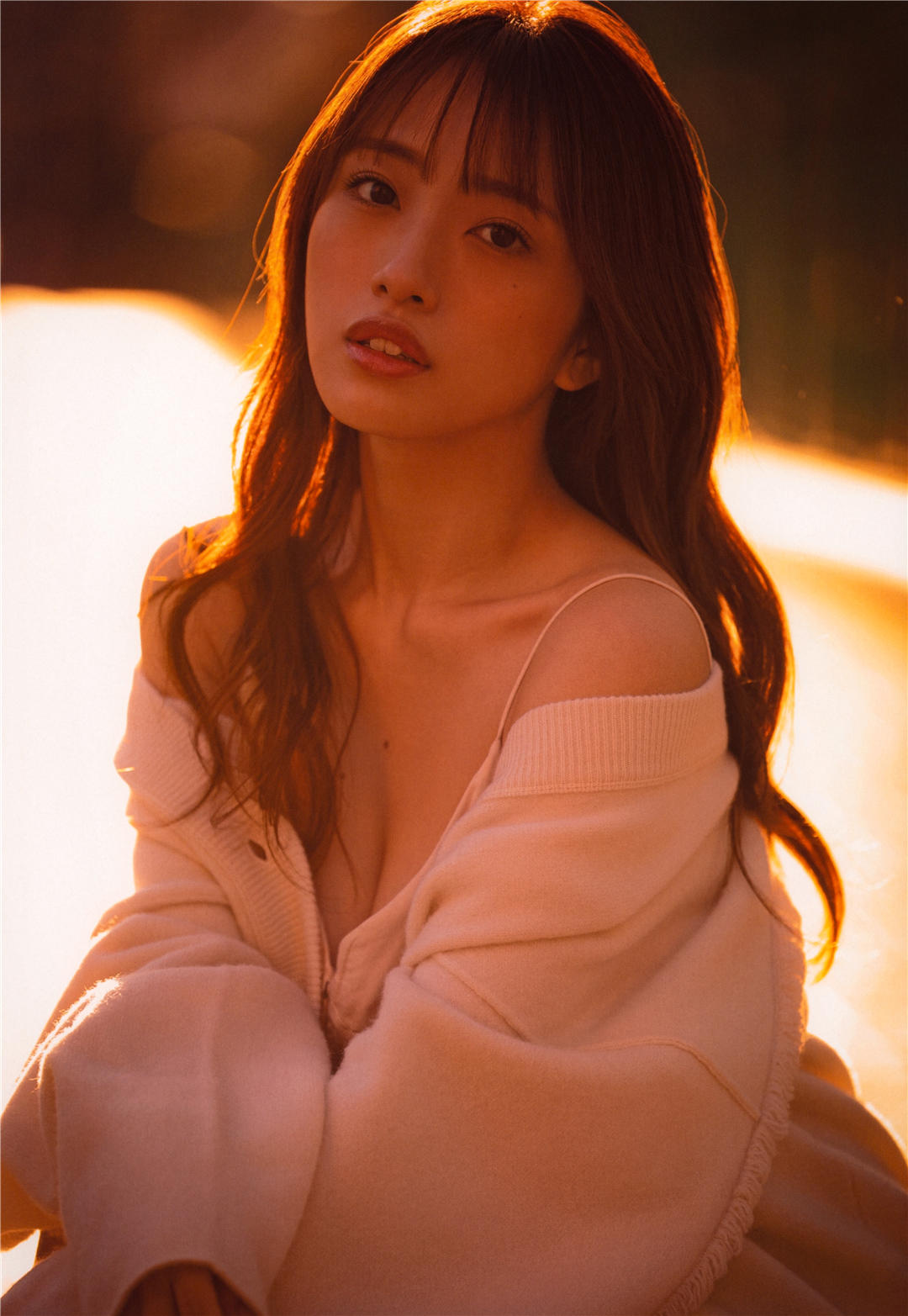 向井地美音1ST写真集《胸騒ぎの正体》高清全本