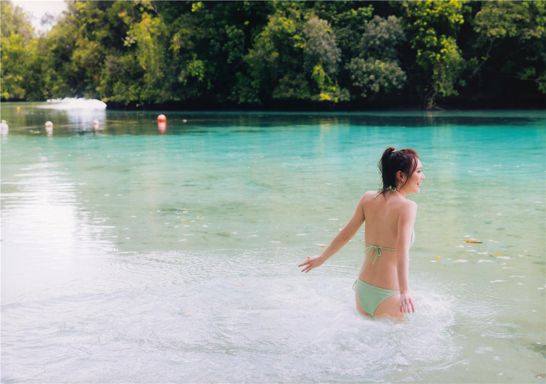 田村真佑1ST写真集《恋に落ちた瞬間》高清全本