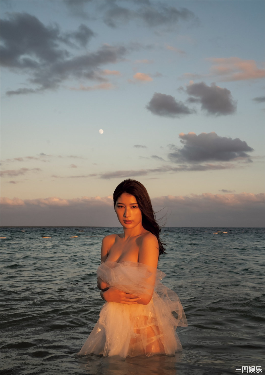 雪平莉左1ST写真集《とろける。》高清全本