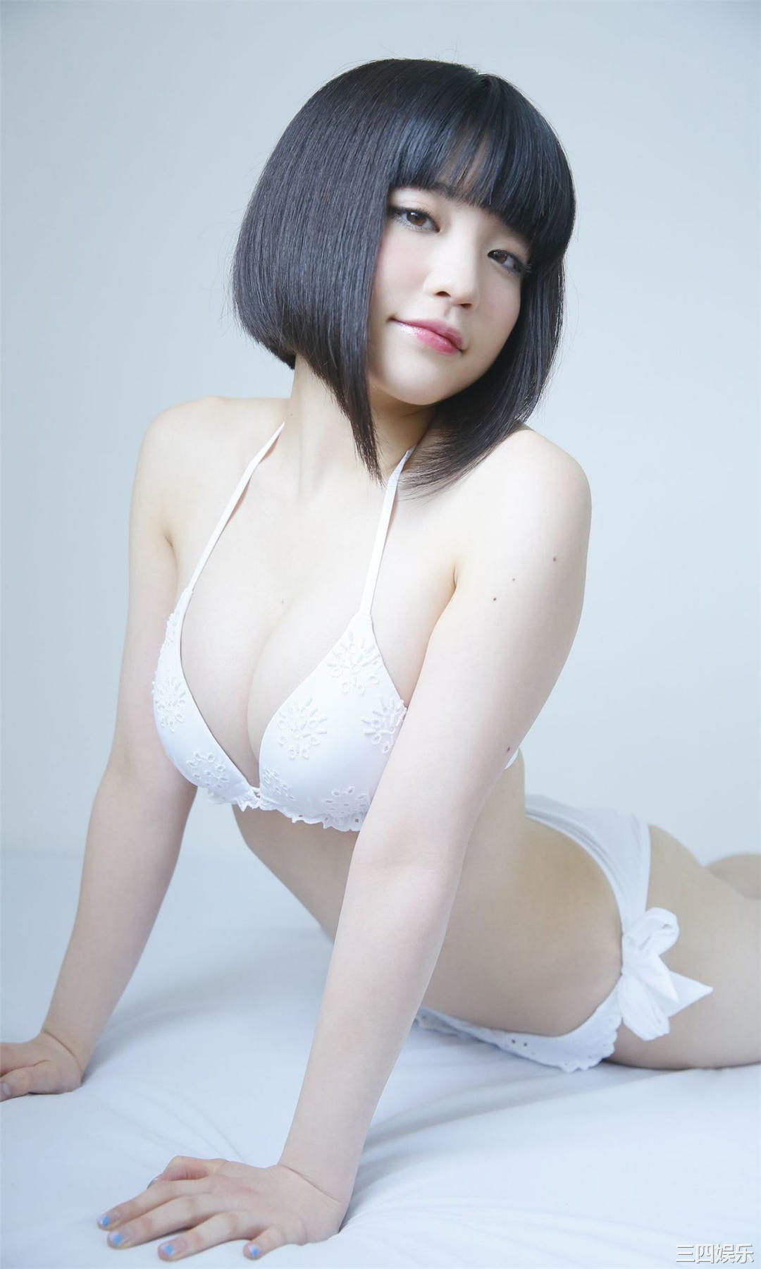 根本凪写真集《恋するプラスチックドール》高清全本