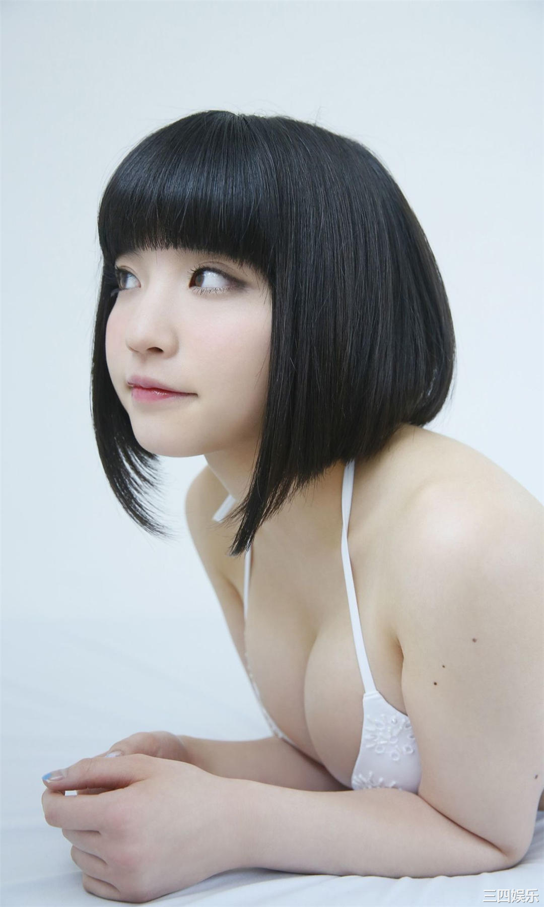 根本凪写真集《恋するプラスチックドール》高清全本