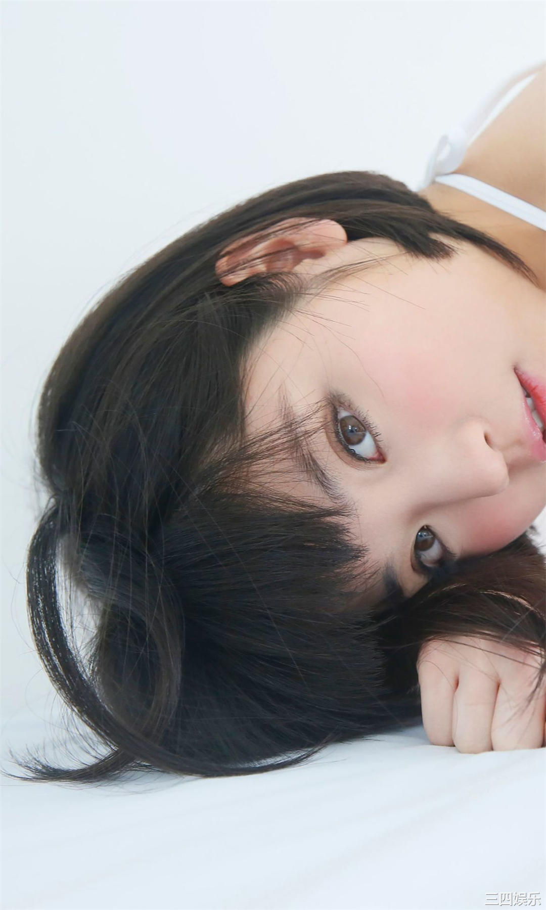 根本凪写真集《恋するプラスチックドール》高清全本