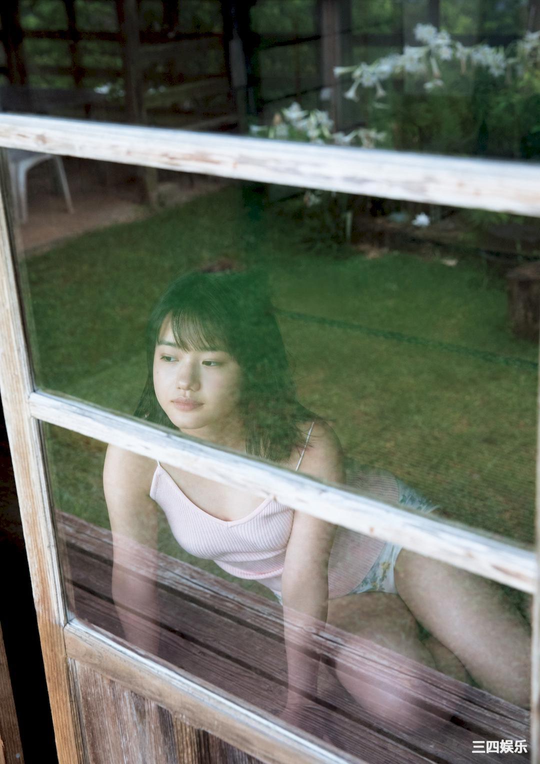 横山玲奈写真集《REINA is eighteen ～N to S～》高清全本