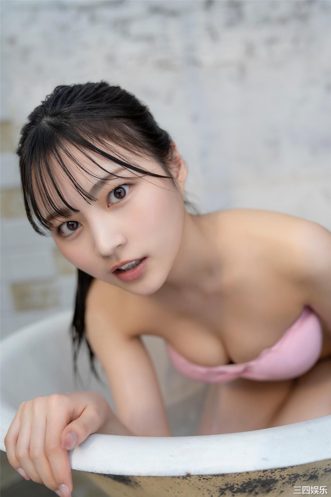 宇咲写真集《美少女、ベールを脱ぐ》高清全本