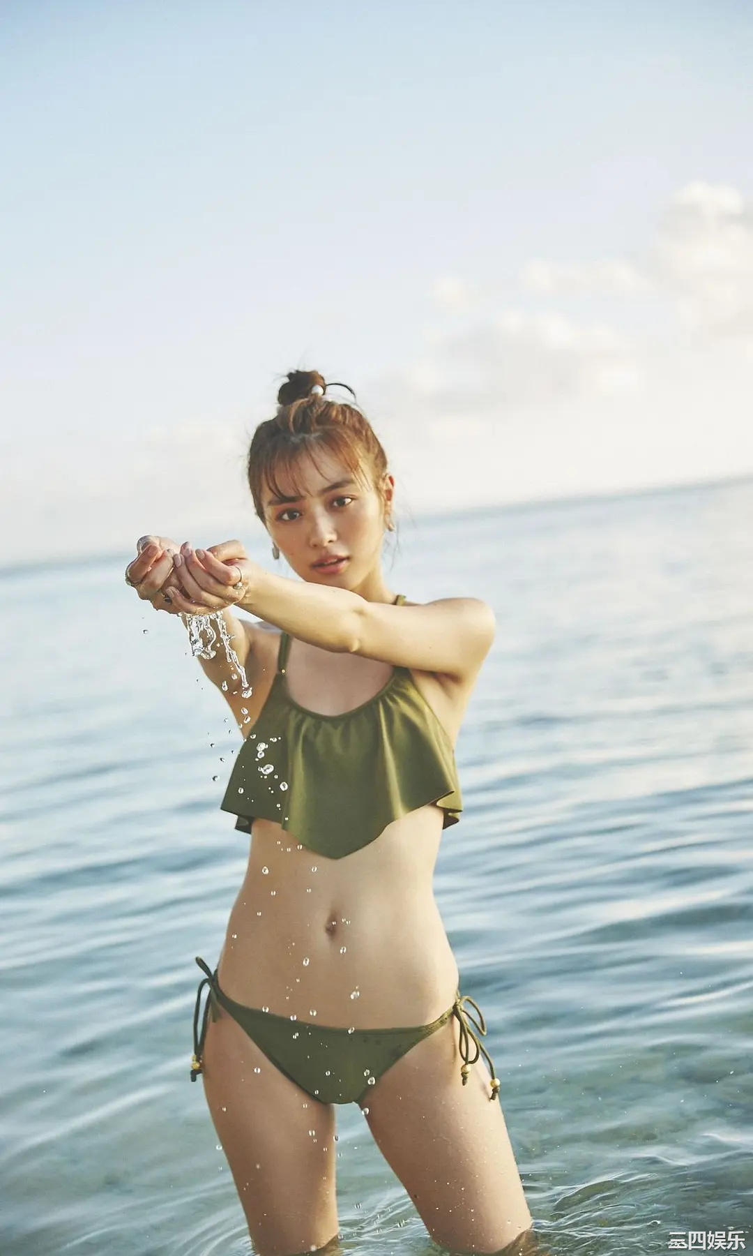 内田理央写真集《サマー・タイム・ドリーム》高清全本