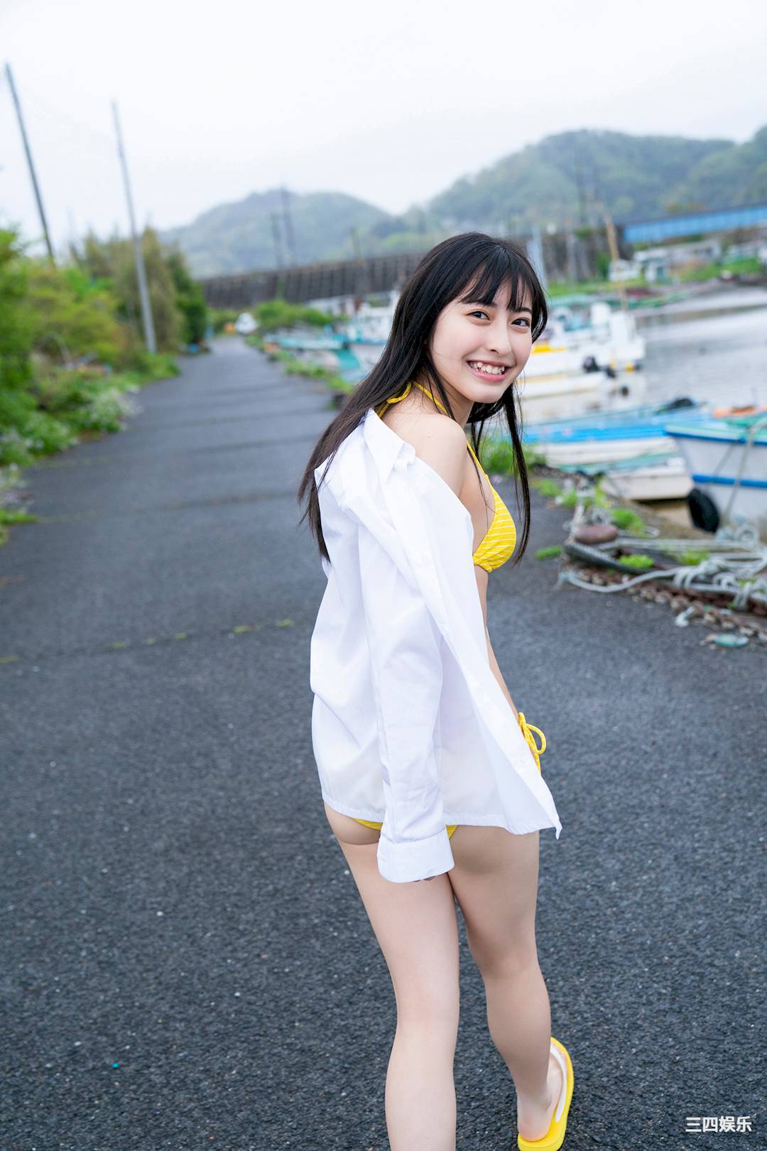 竹内月音写真集《いつかの放課後》高清全本