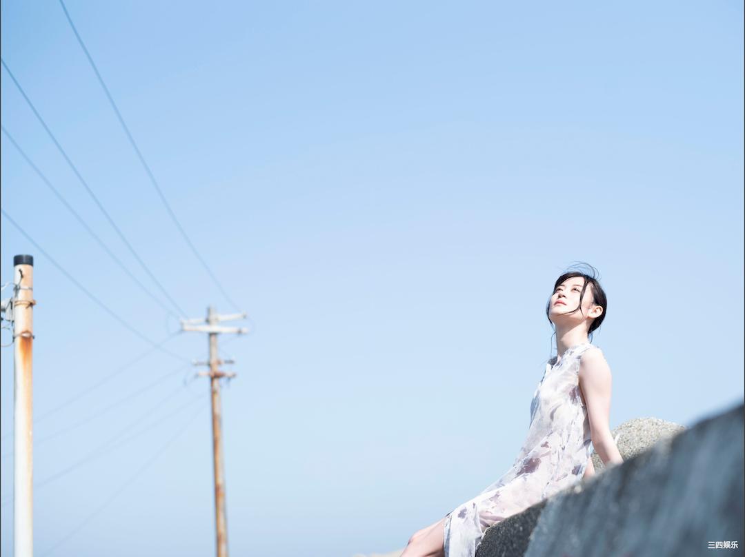 上西惠写真集《陸に上がったマーメイド（ショート・バージョン）》高清全本