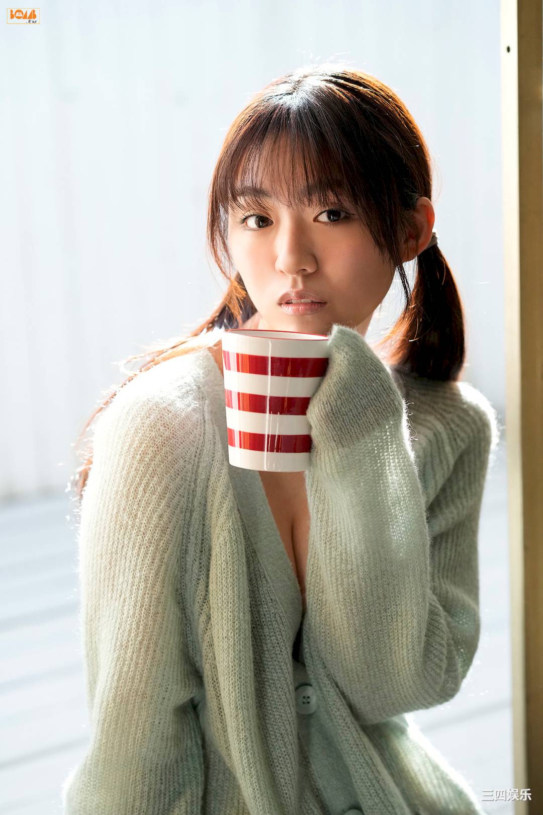 丰田露娜写真集《[BOMB.tv] 2023.03 Toyoda Runa》高清全本