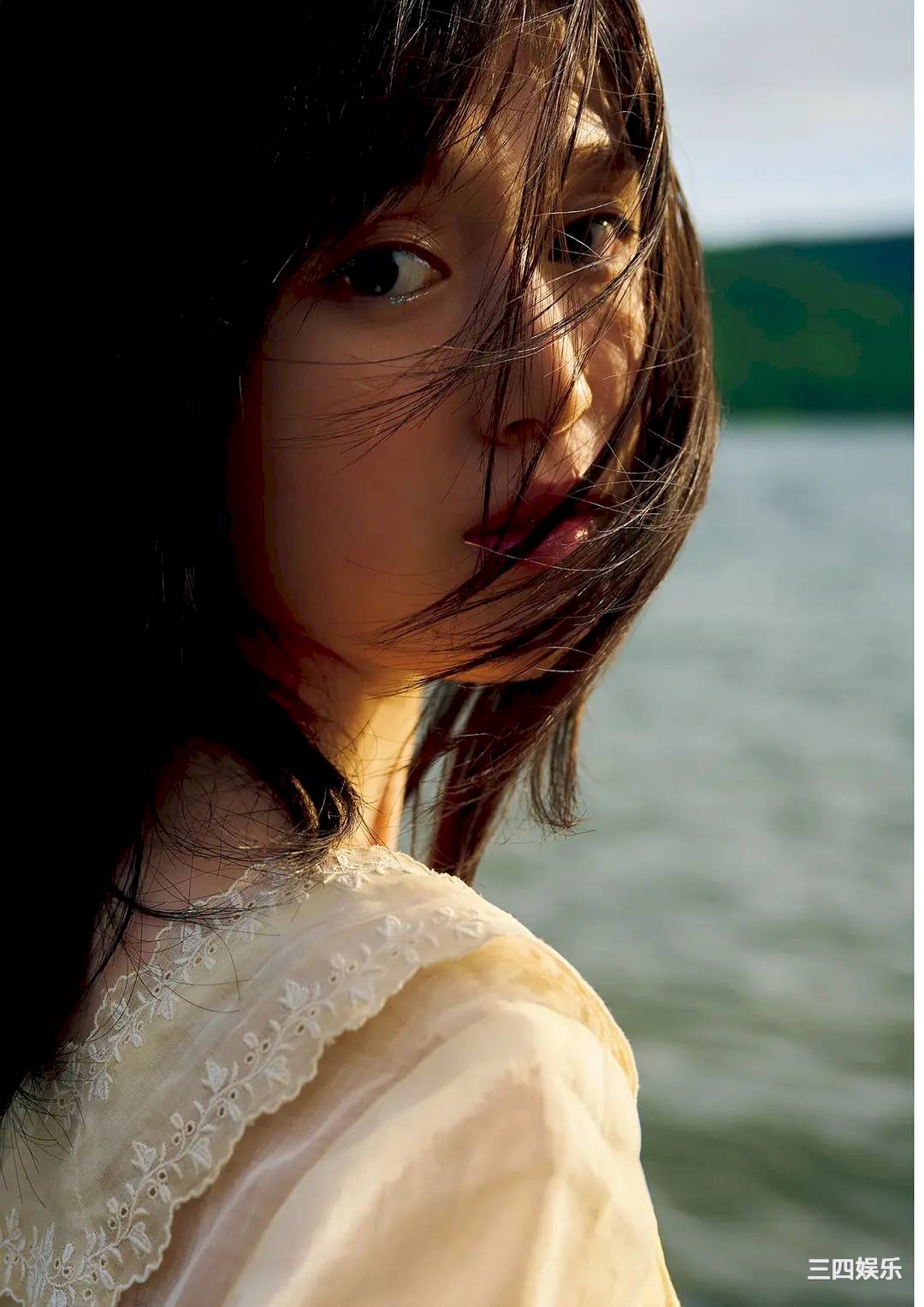 福本莉子写真集《Grace》高清全本