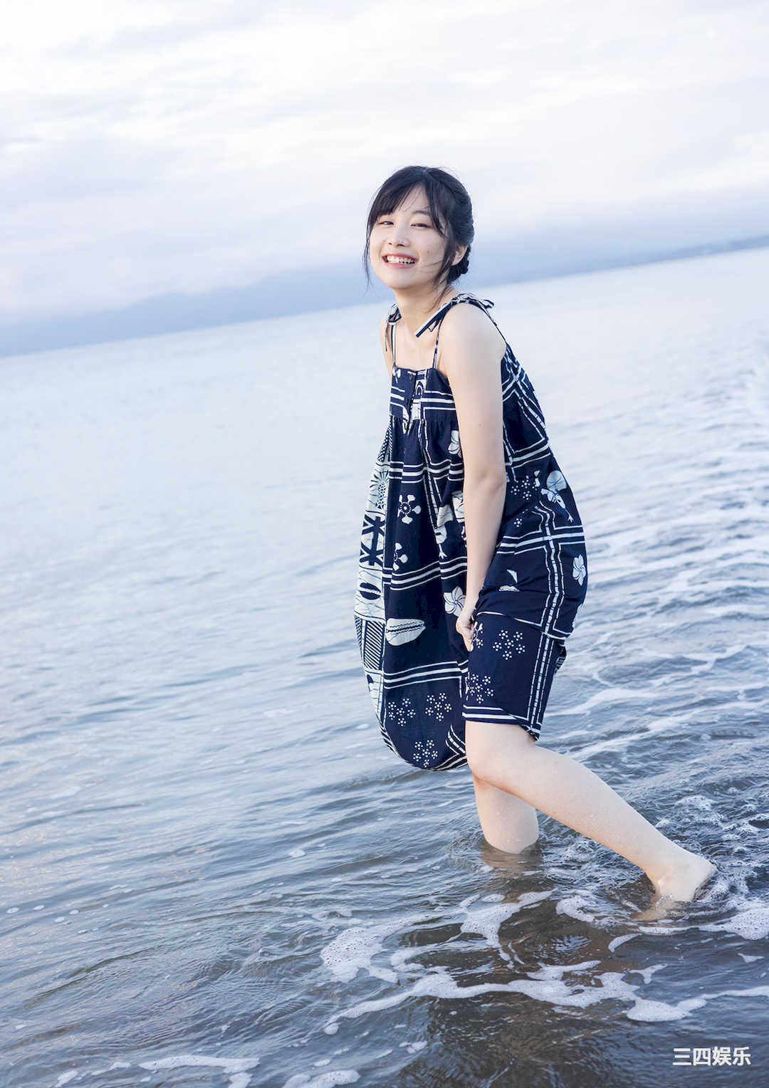 岬なこ1ST写真集《なこのとなり》高清全本