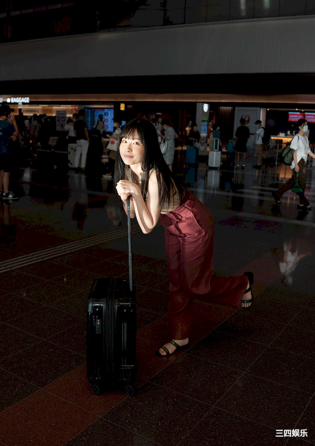 岬なこ1ST写真集《なこのとなり》高清全本