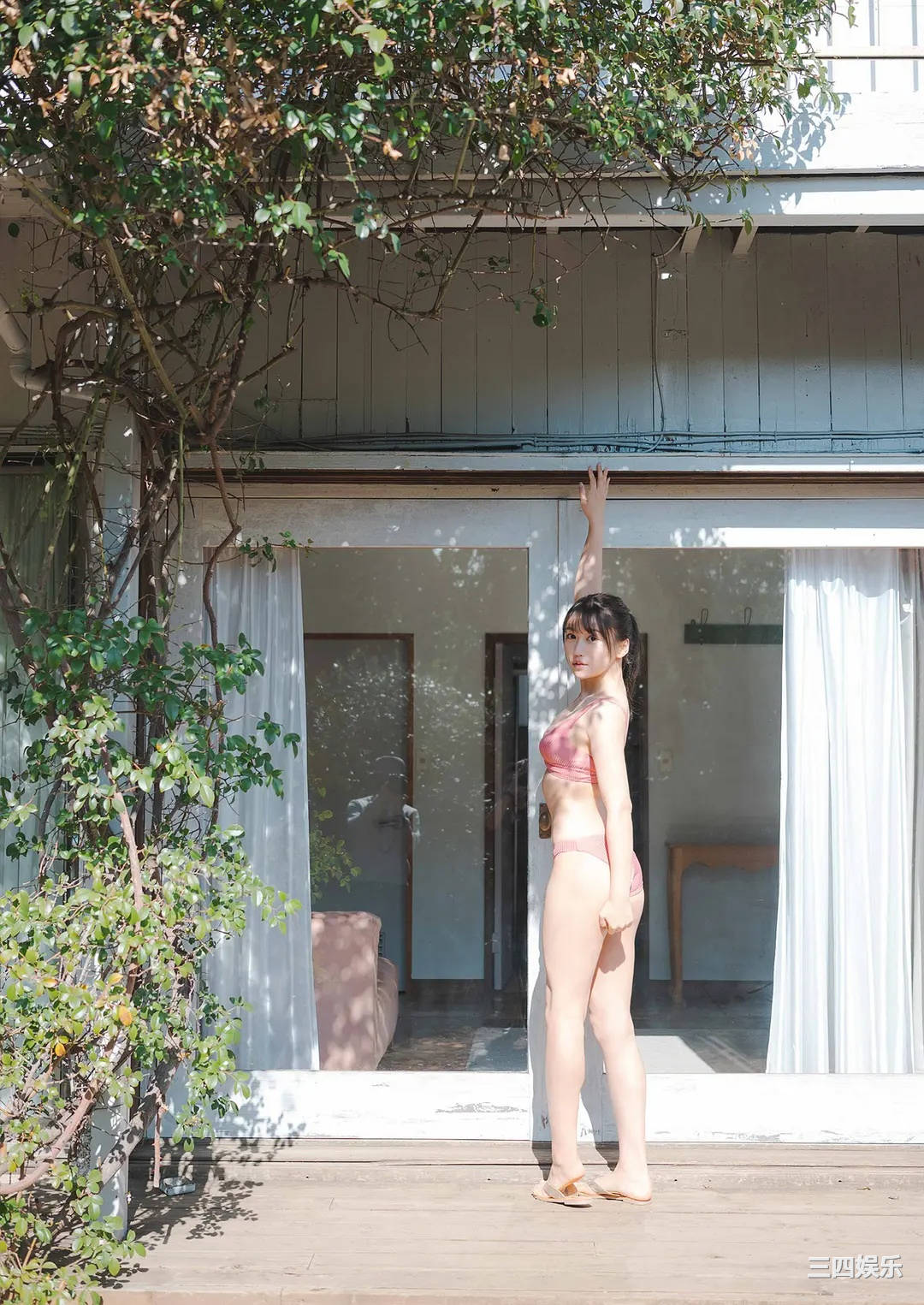 橘和奈写真集《突如女神が舞い降りた！》高清全本