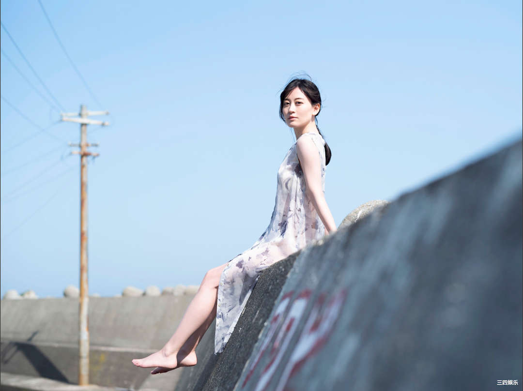 上西惠写真集《陸に上がったマーメイド（ロング・バージョン）》高清全本