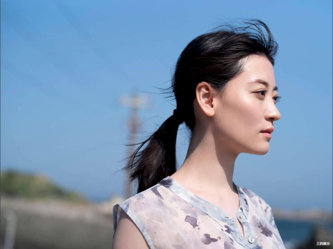 上西惠写真集《陸に上がったマーメイド（ロング・バージョン）》高清全本