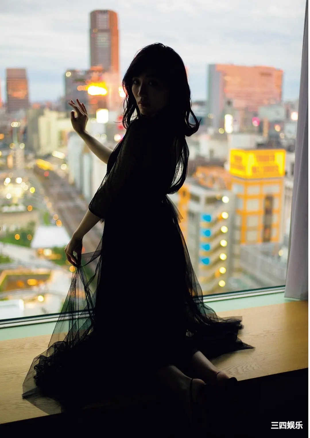 前岛亚美写真集《白群》高清全本