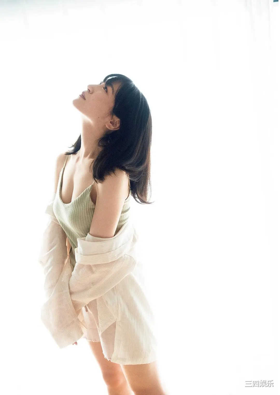 前岛亚美写真集《白群》高清全本