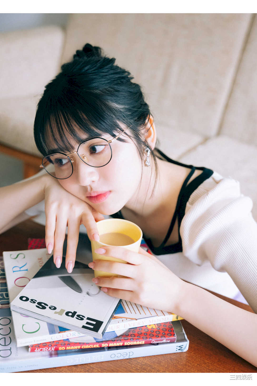 镇西寿寿歌写真集《WHITE graph デジタル写真集》高清全本