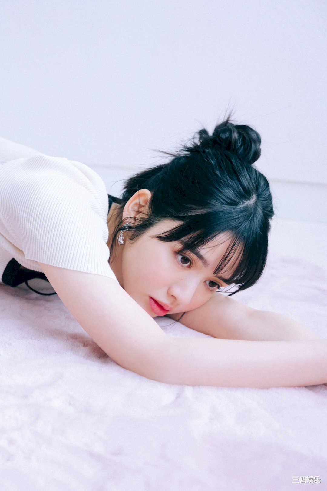 镇西寿寿歌写真集《WHITE graph デジタル写真集》高清全本