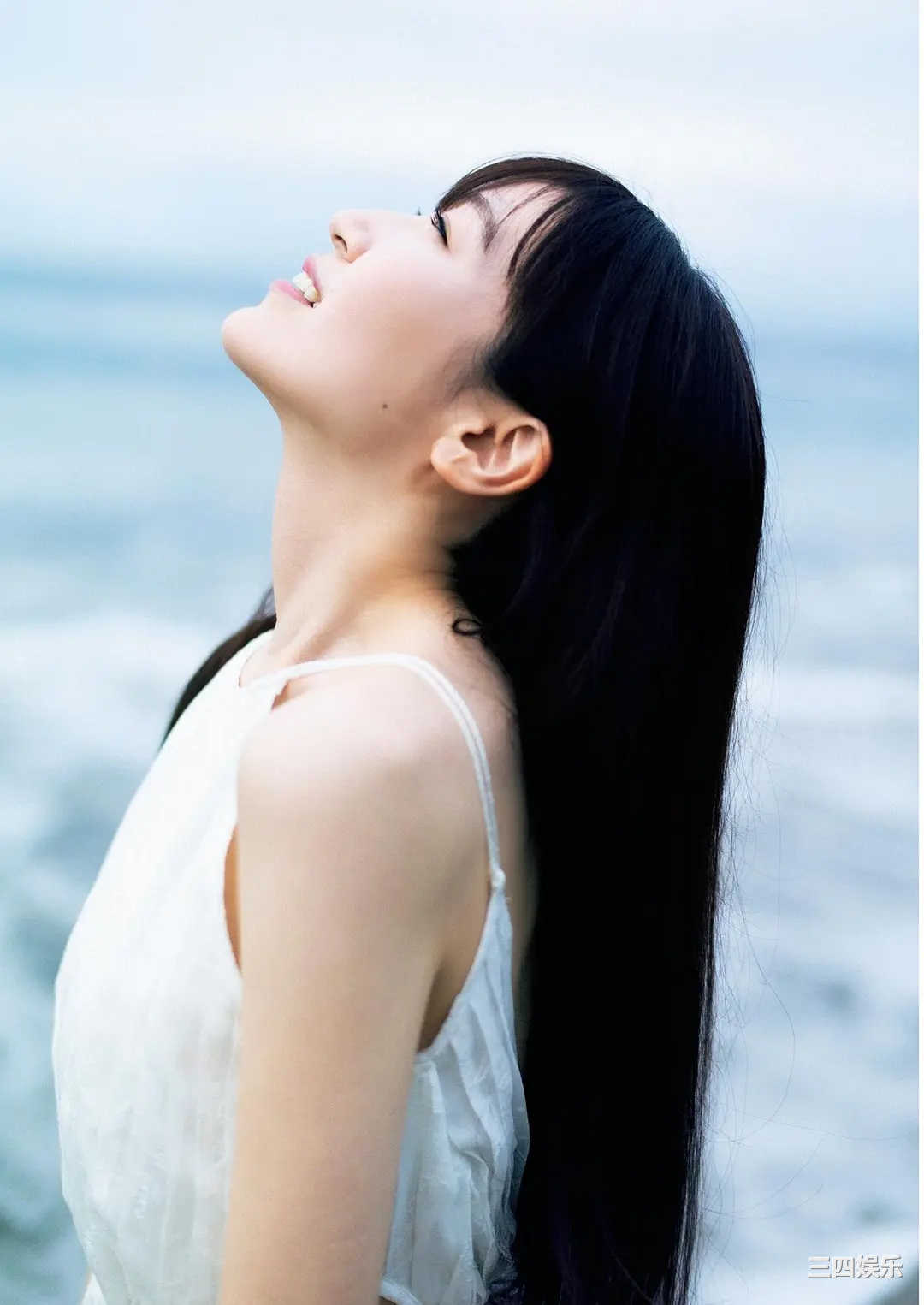 前岛亚美写真集《白群》高清全本