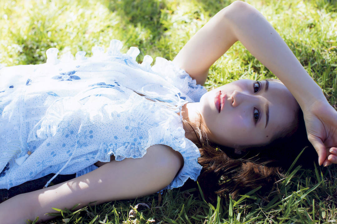 卫藤美彩写真集《話を聞こうか。》高清全本