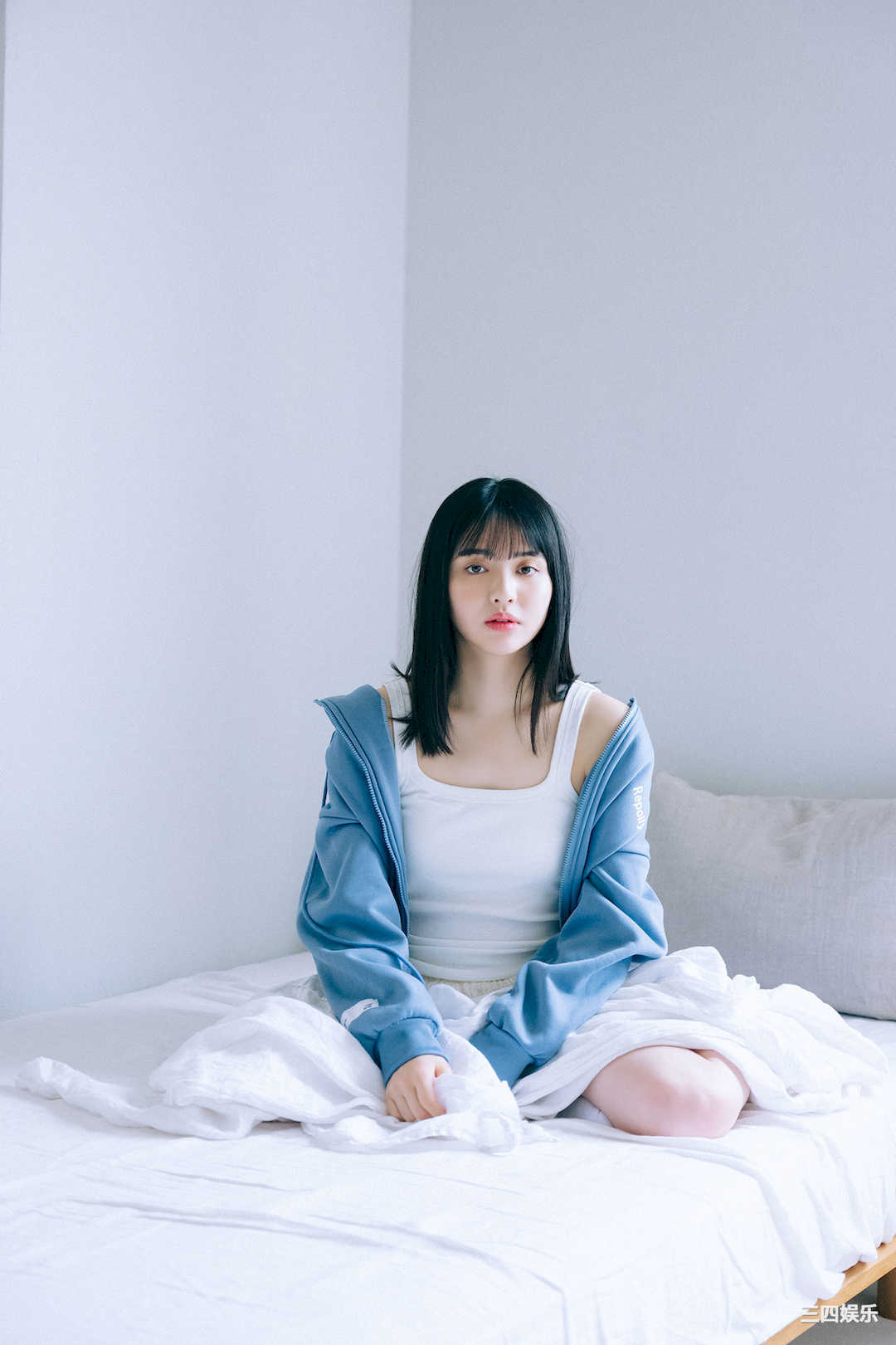 镇西寿寿歌写真集《WHITE graph デジタル写真集》高清全本