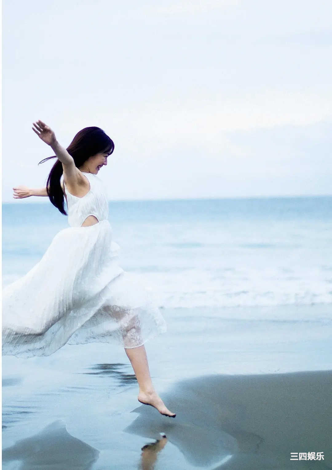 前岛亚美写真集《白群》高清全本