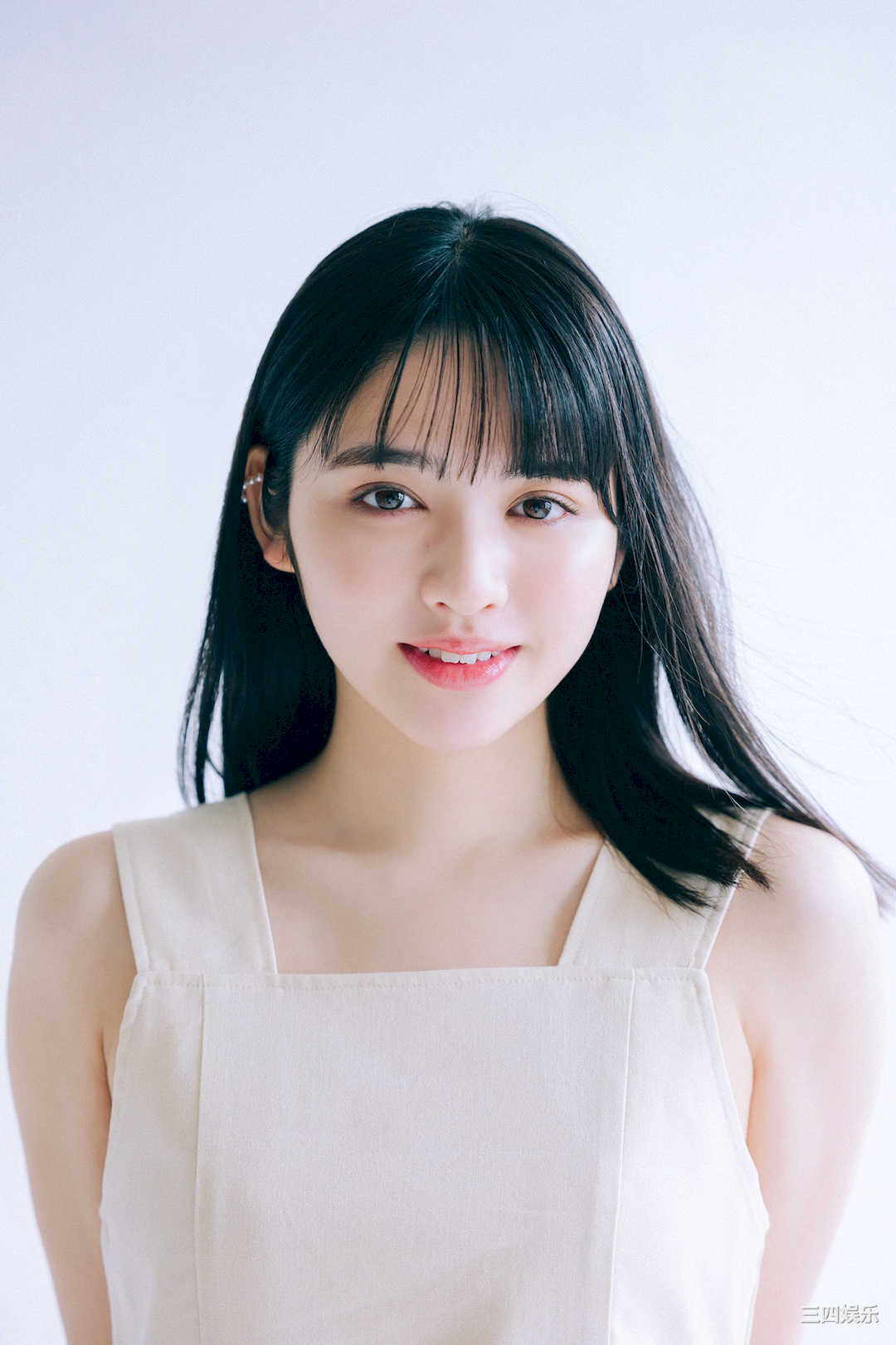 镇西寿寿歌写真集《WHITE graph デジタル写真集》高清全本