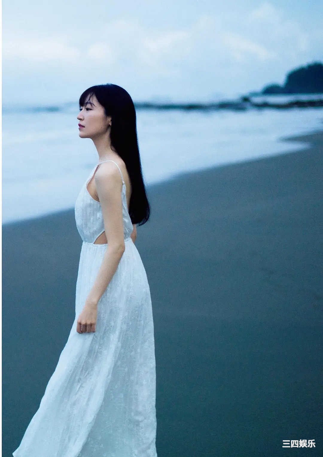 前岛亚美写真集《白群》高清全本