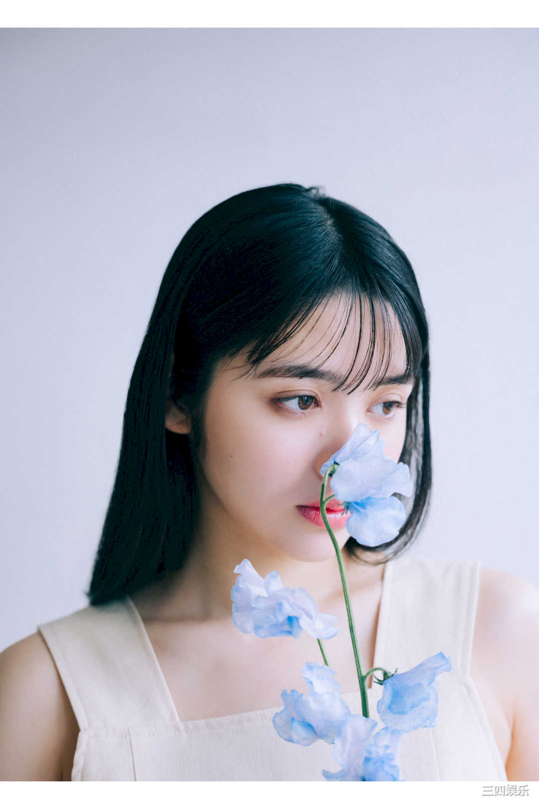 镇西寿寿歌写真集《WHITE graph デジタル写真集》高清全本