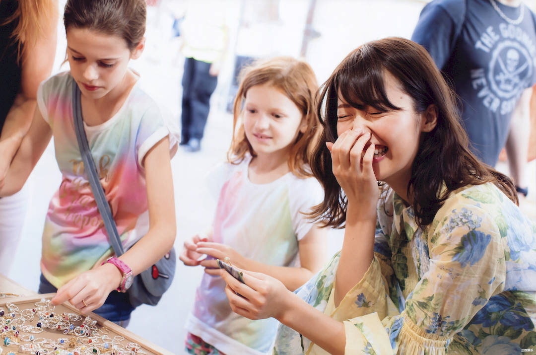 卫藤美彩写真集《話を聞こうか。》高清全本