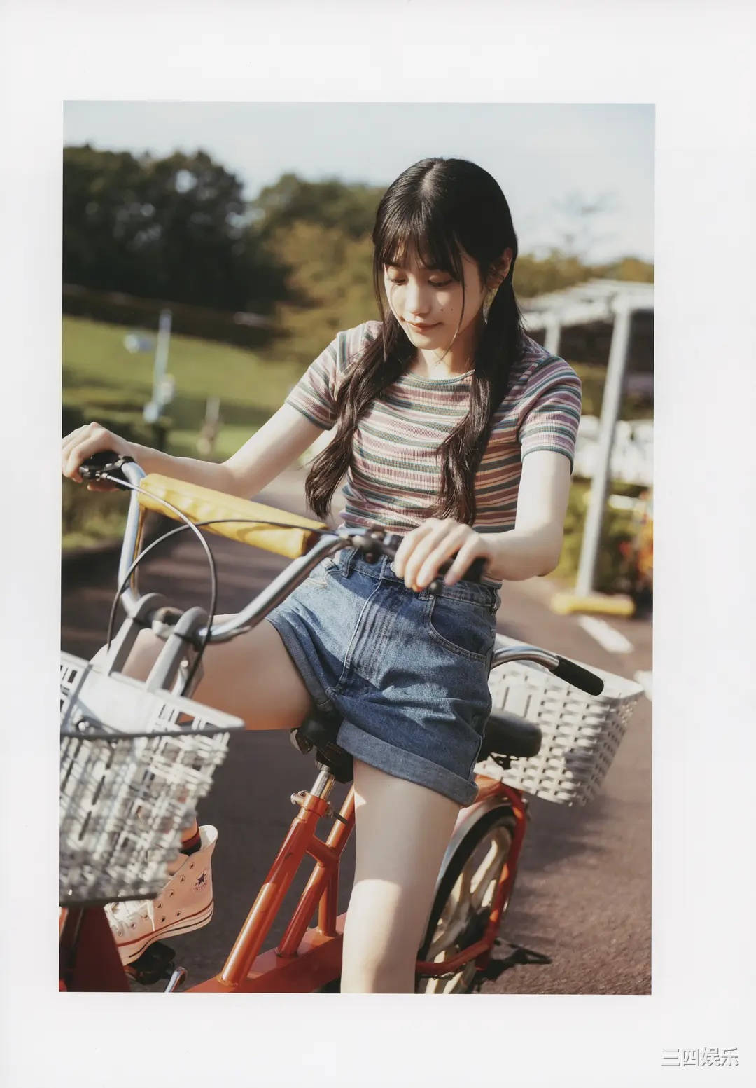 小泉萌香1ST写真集《きみやすみ》高清全本