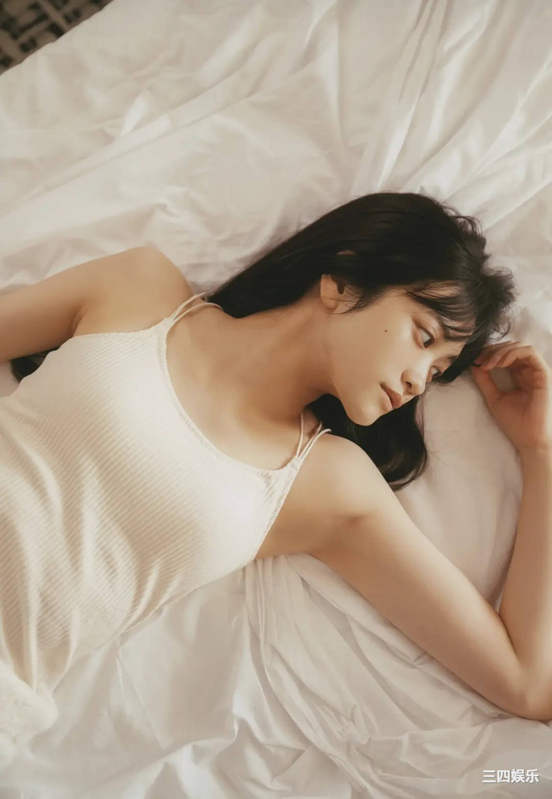 小泉萌香1ST写真集《きみやすみ》高清全本