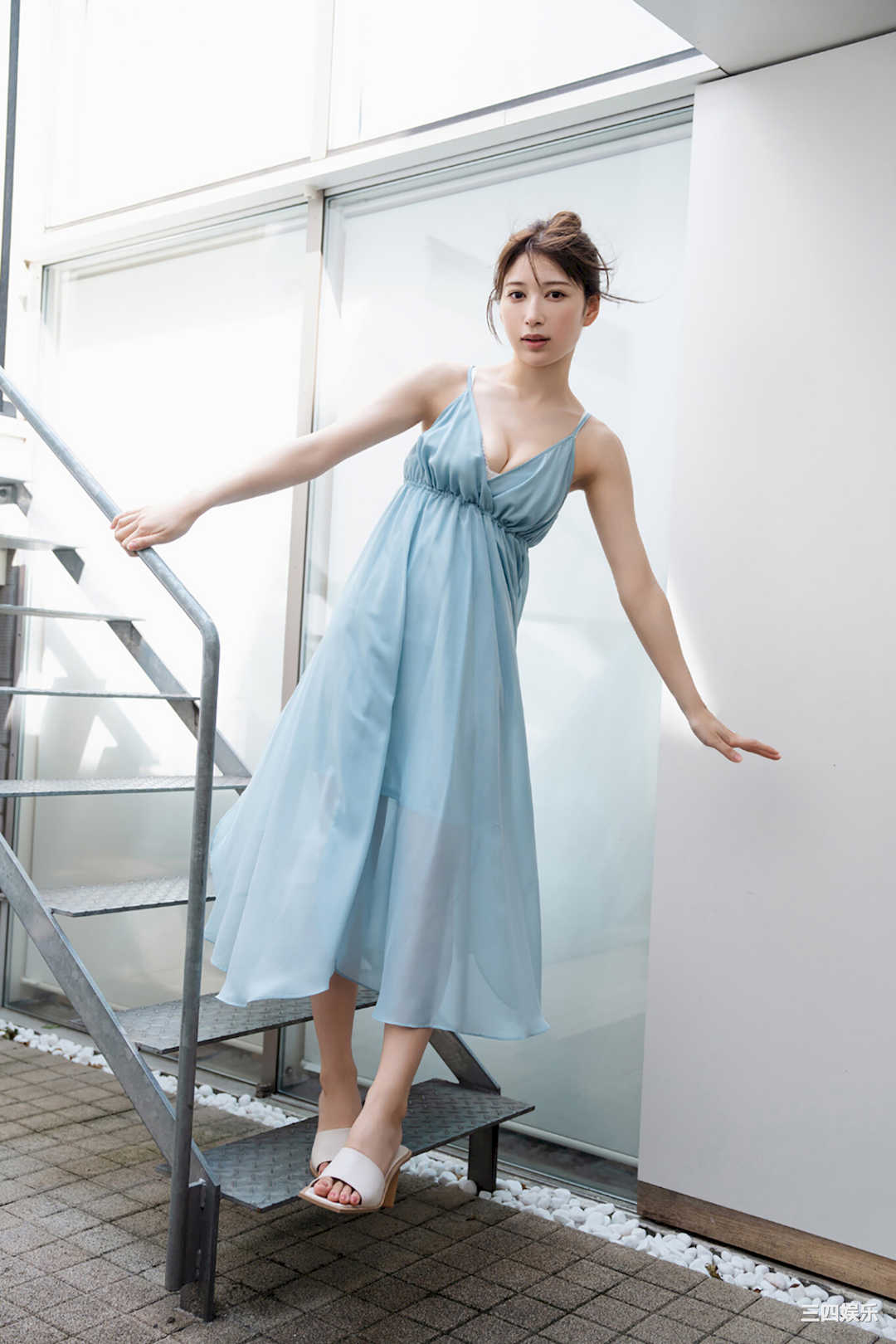 雪平莉左写真集《甘く、柔らかく》高清全本