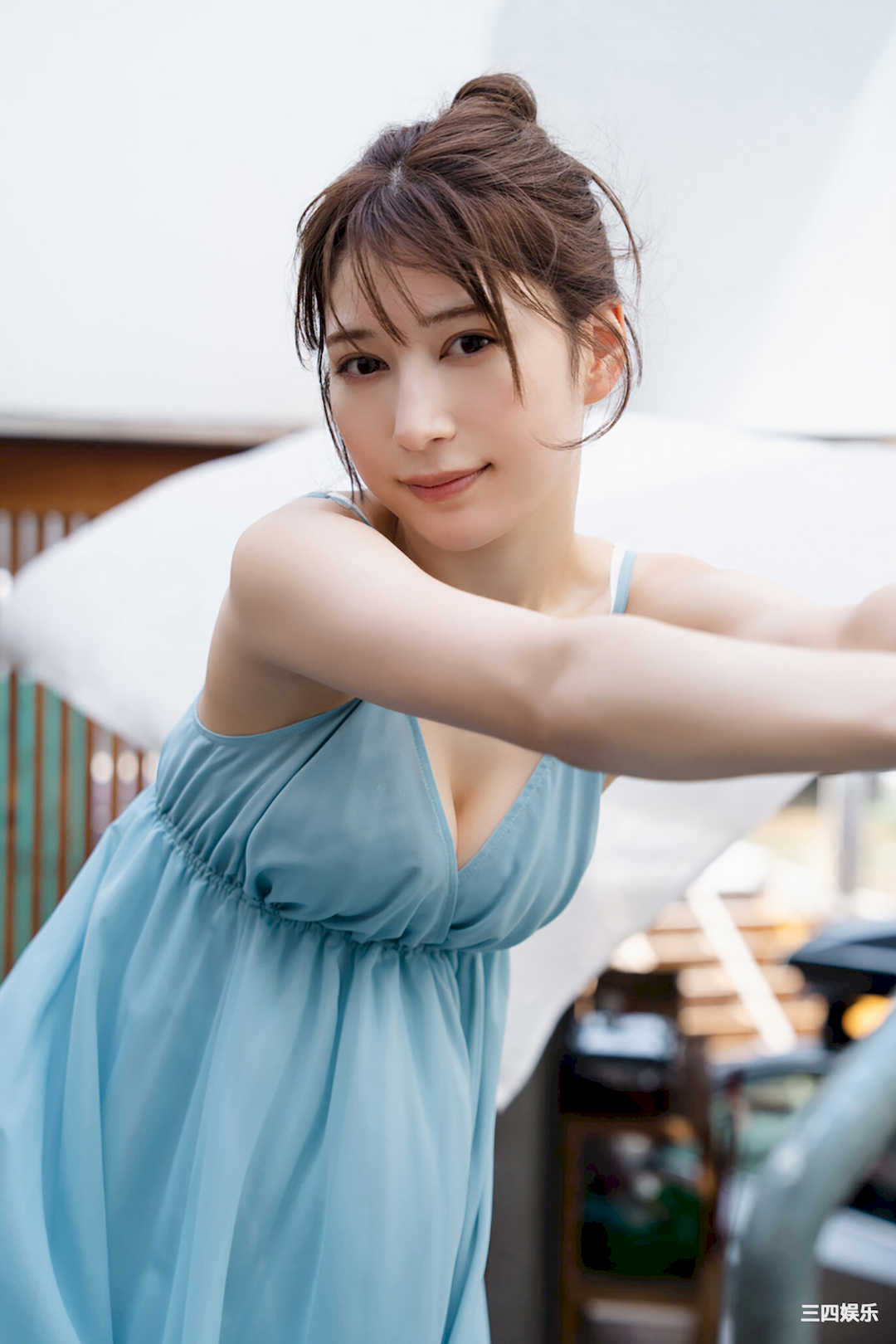 雪平莉左写真集《甘く、柔らかく》高清全本