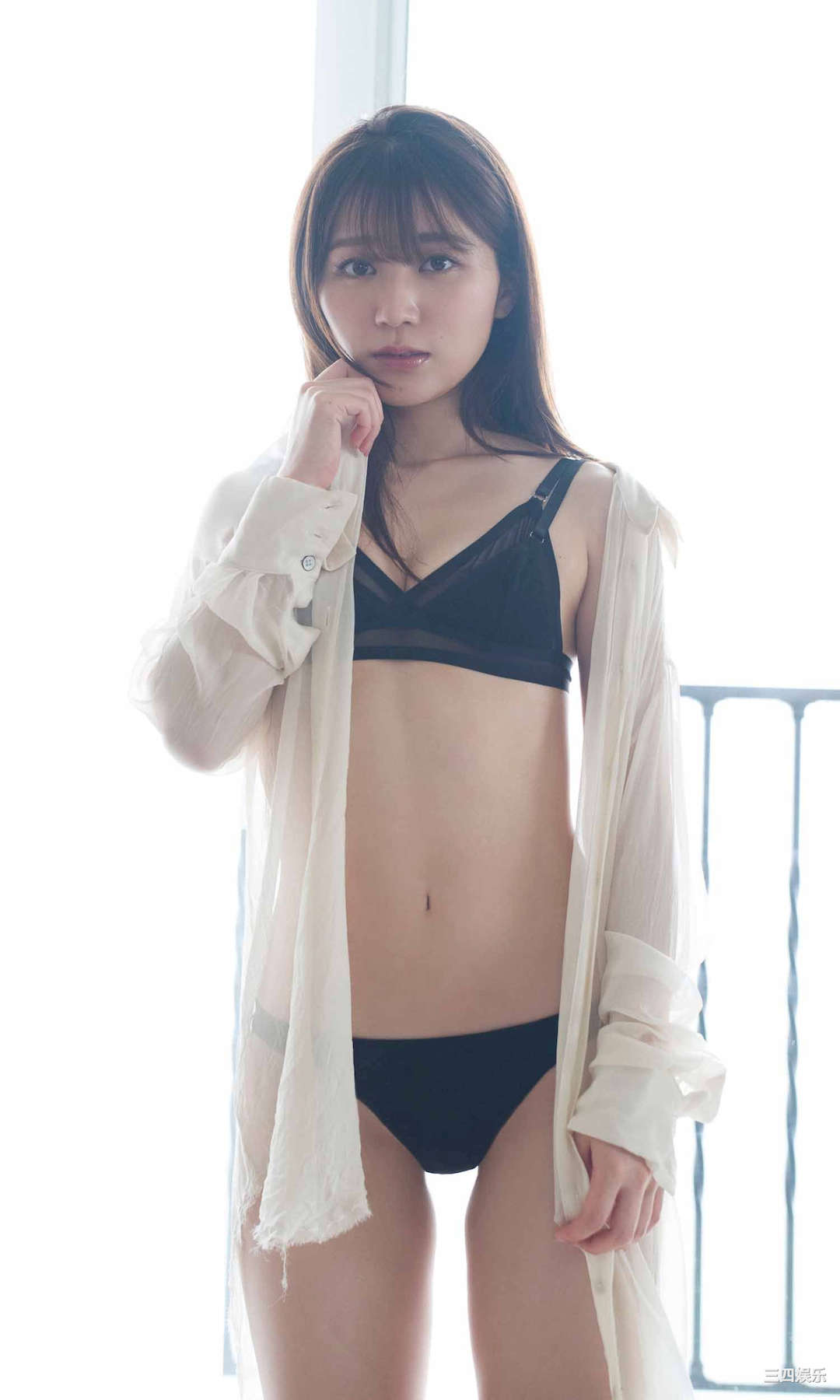 坂林佳奈写真集《ステージを降りたら》高清全本