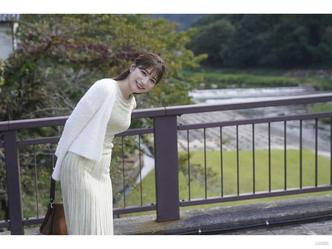 雪平莉左写真集《ゆらめき》高清全本