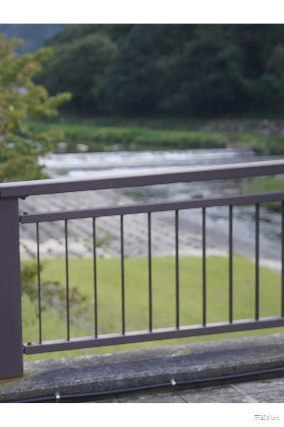 雪平莉左写真集《ゆらめき》高清全本