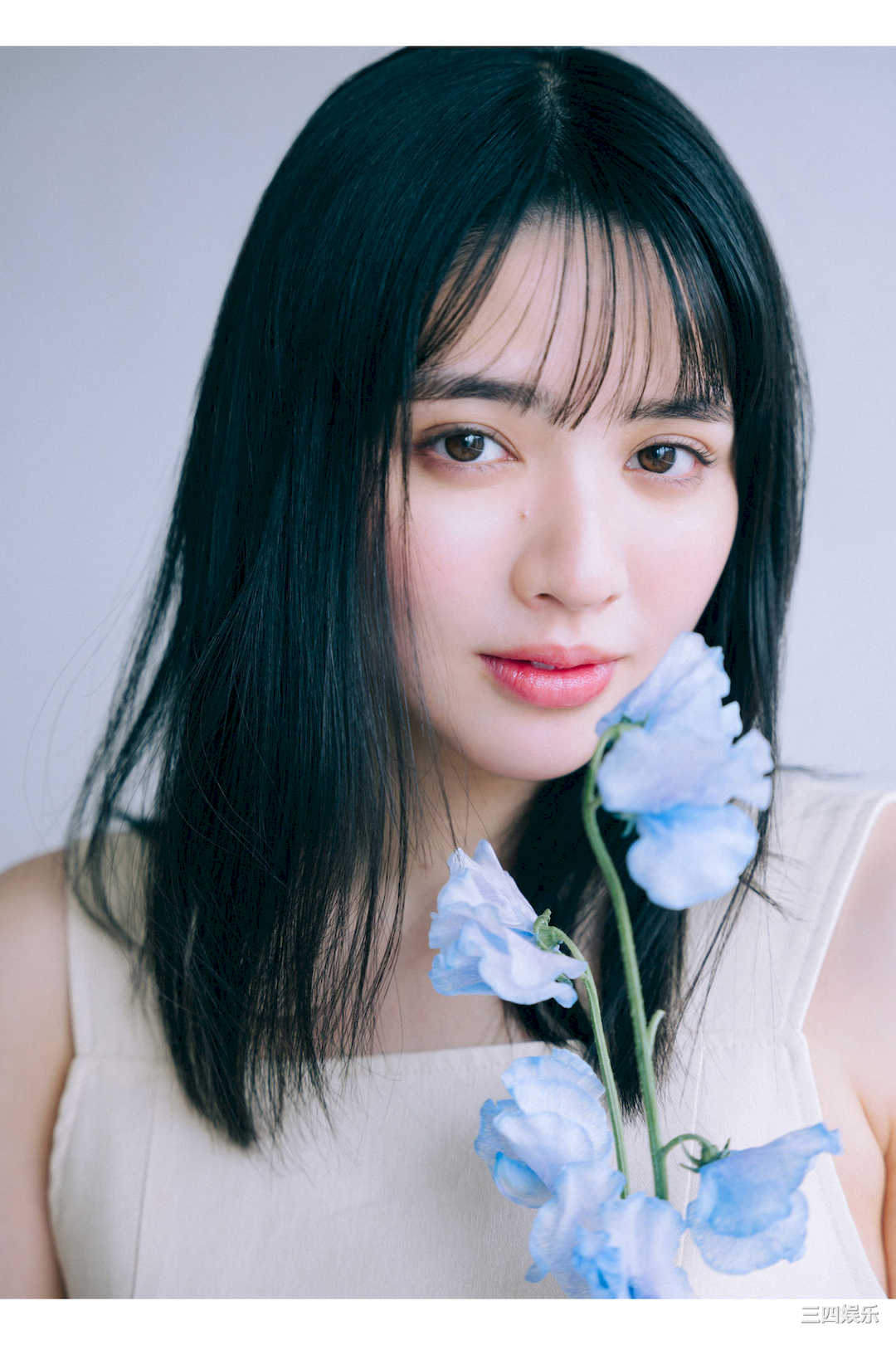 镇西寿寿歌写真集《WHITE graph デジタル写真集》高清全本