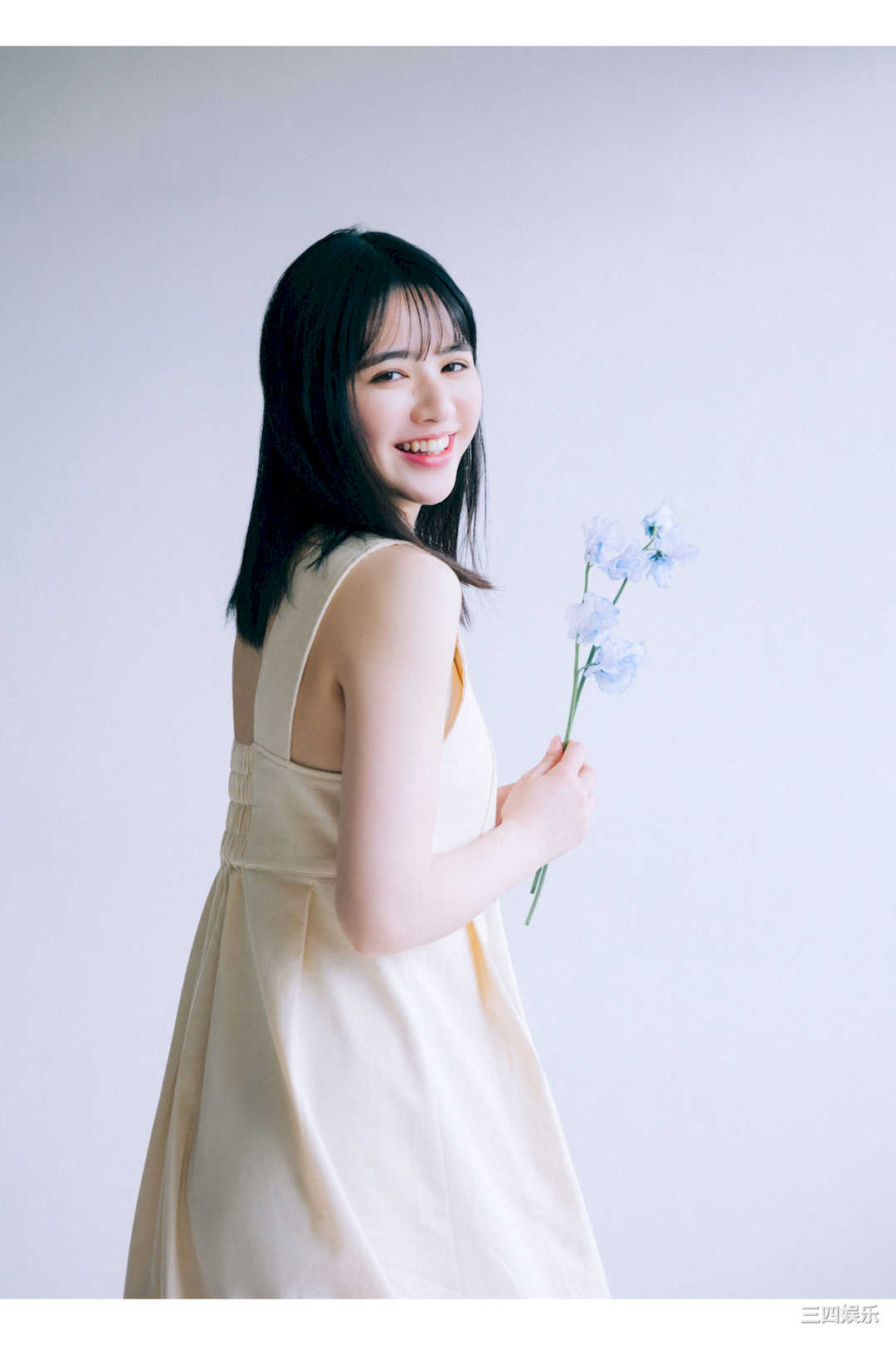 镇西寿寿歌写真集《WHITE graph デジタル写真集》高清全本