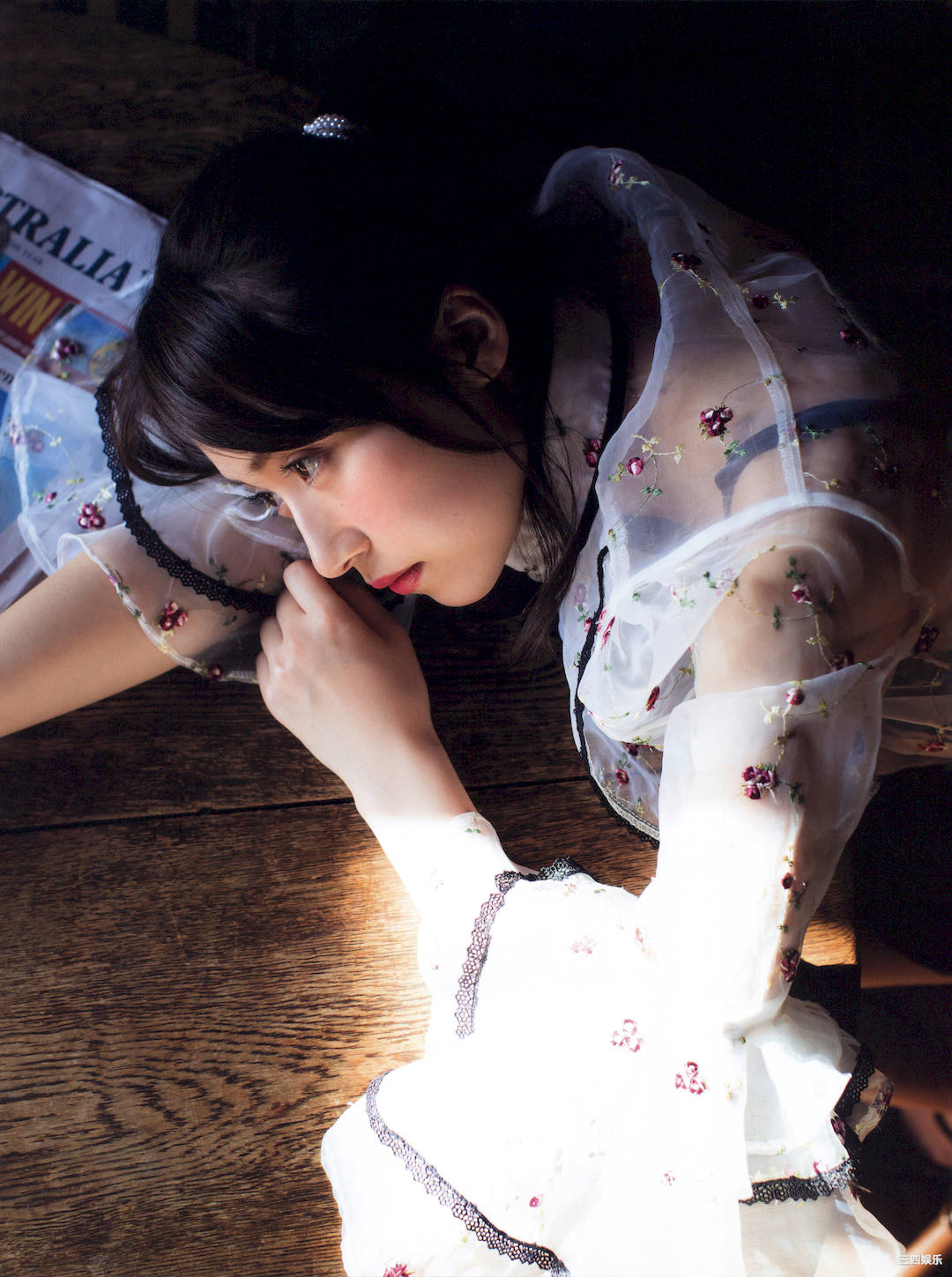 卫藤美彩写真集《話を聞こうか。》高清全本