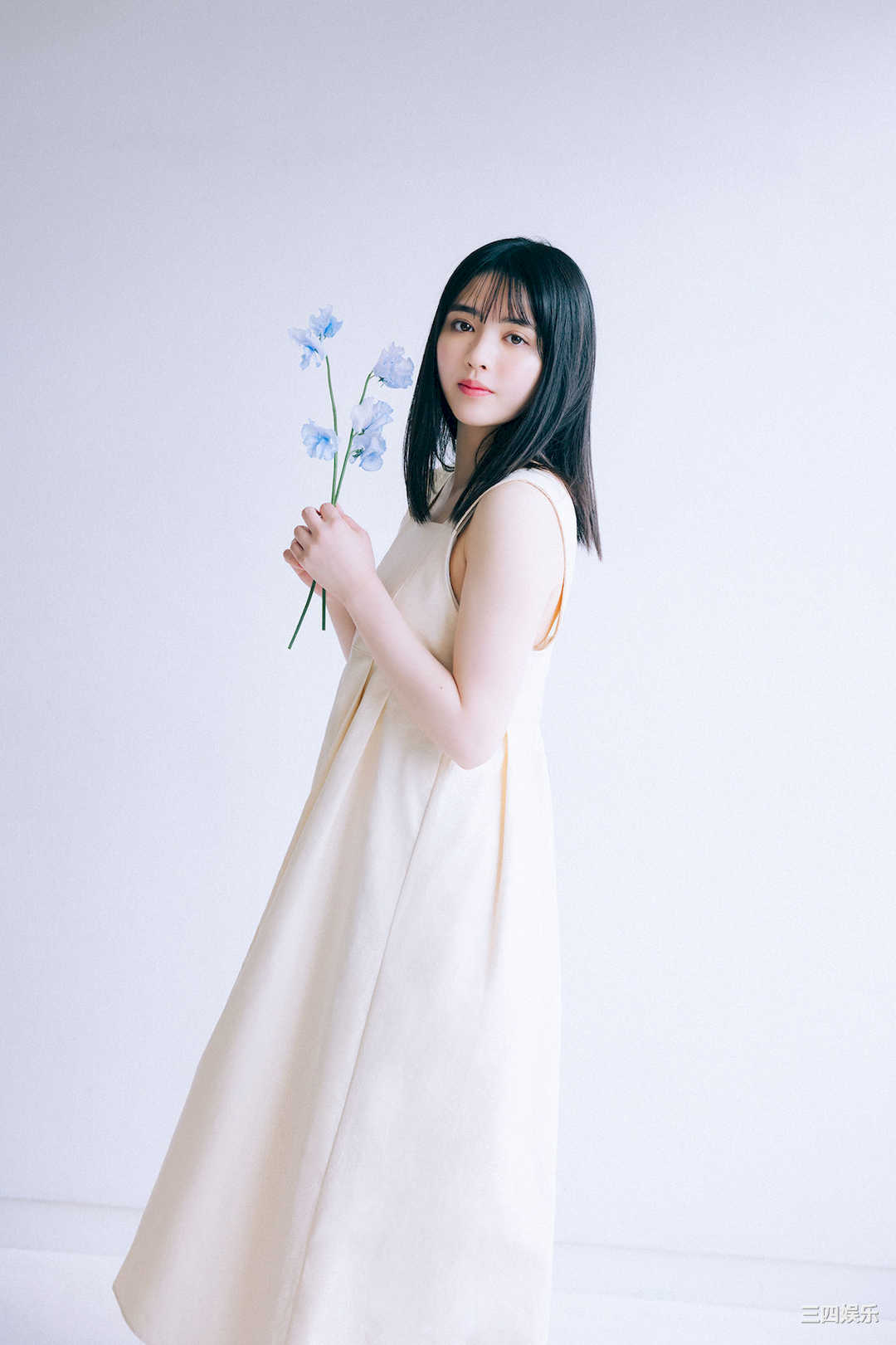 镇西寿寿歌写真集《WHITE graph デジタル写真集》高清全本