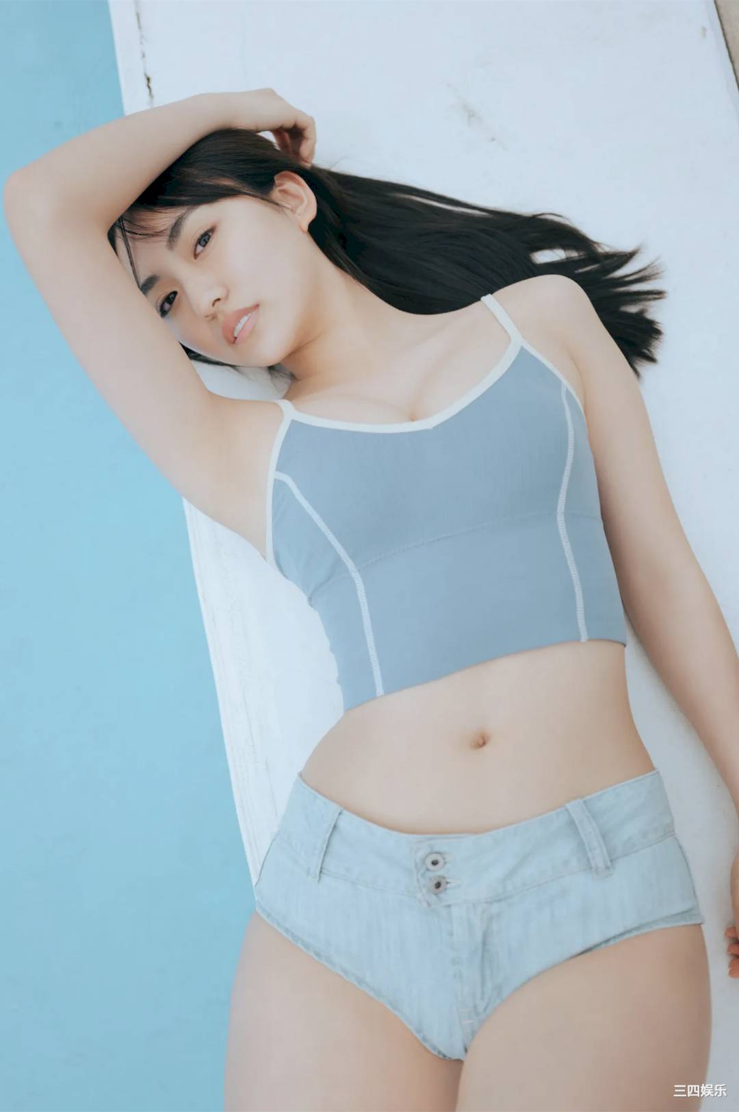 丰田露娜写真集《豊田ルナ 納涼50カット公開》高清全本