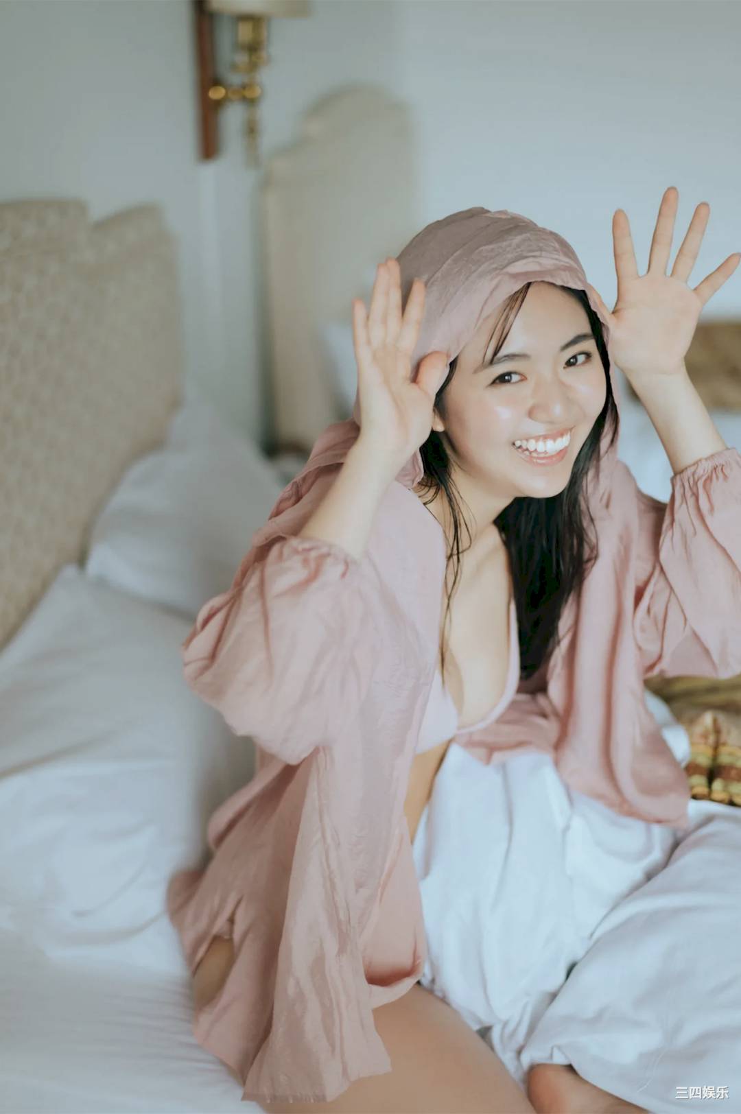 丰田露娜写真集《豊田ルナ 納涼50カット公開》高清全本