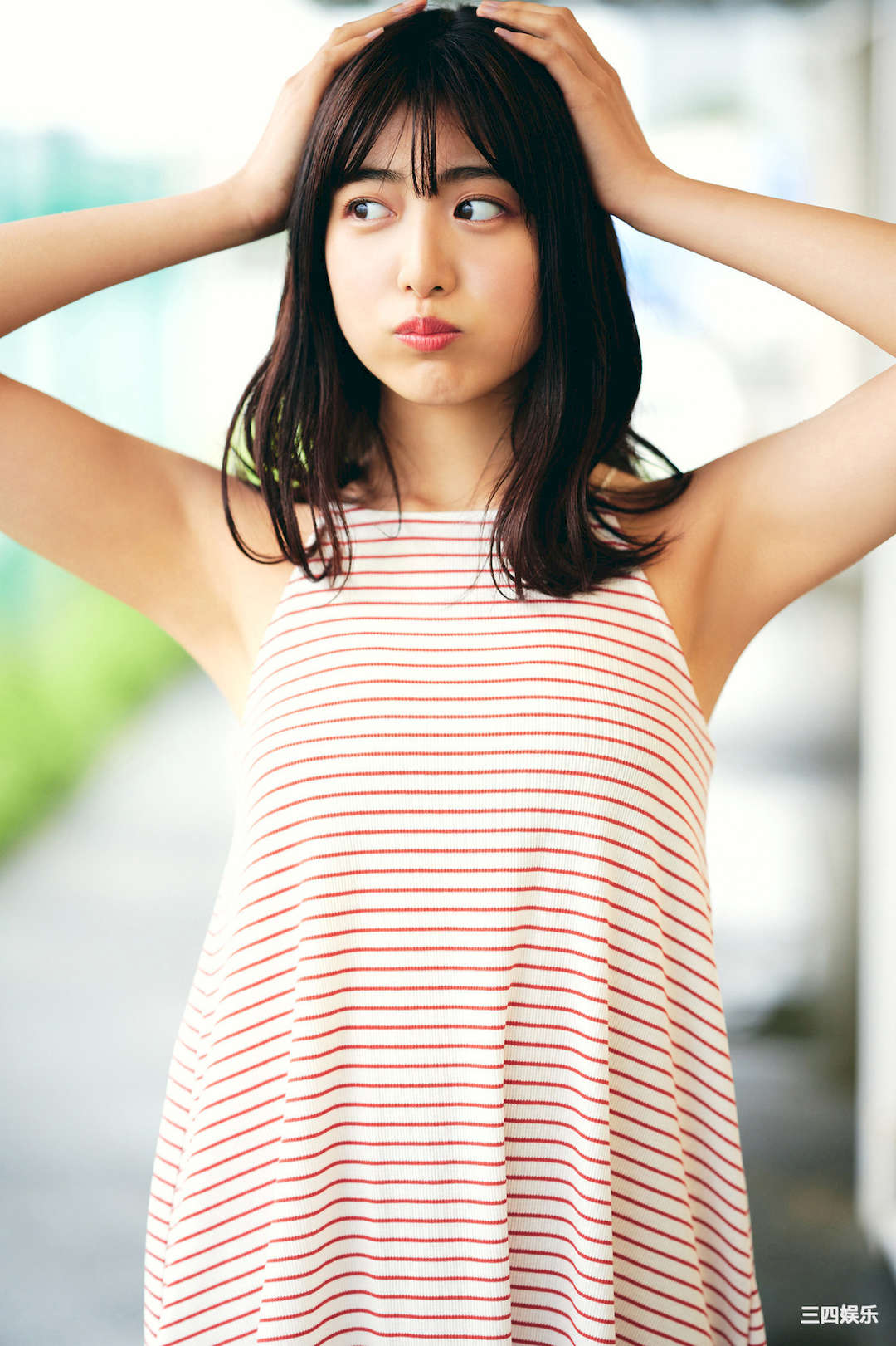 吉田莉樱写真集《オトナの色香ｖｏｌ．１》高清全本