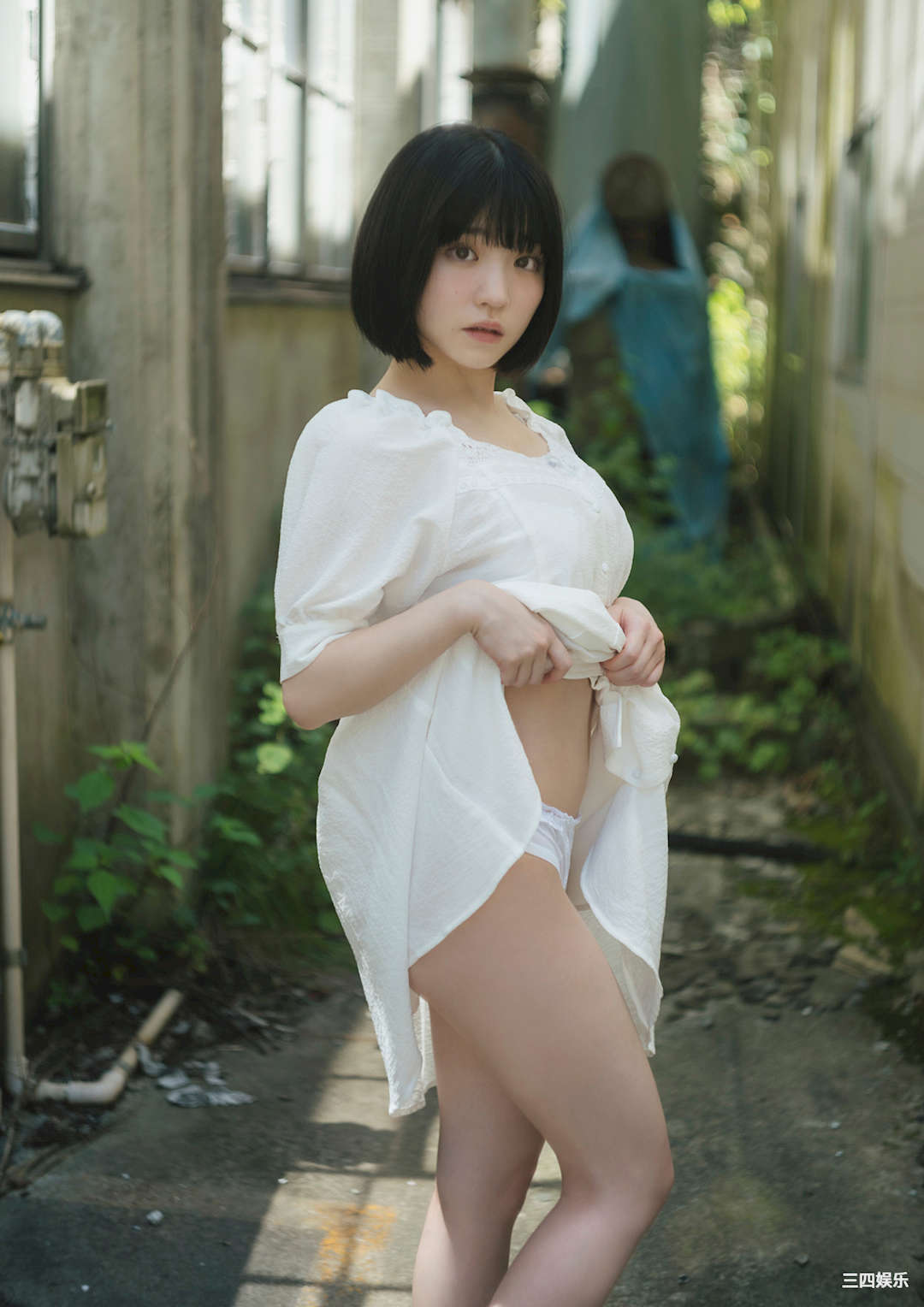 根本凪写真集《夏の終わりと、鐘の音。》高清全本