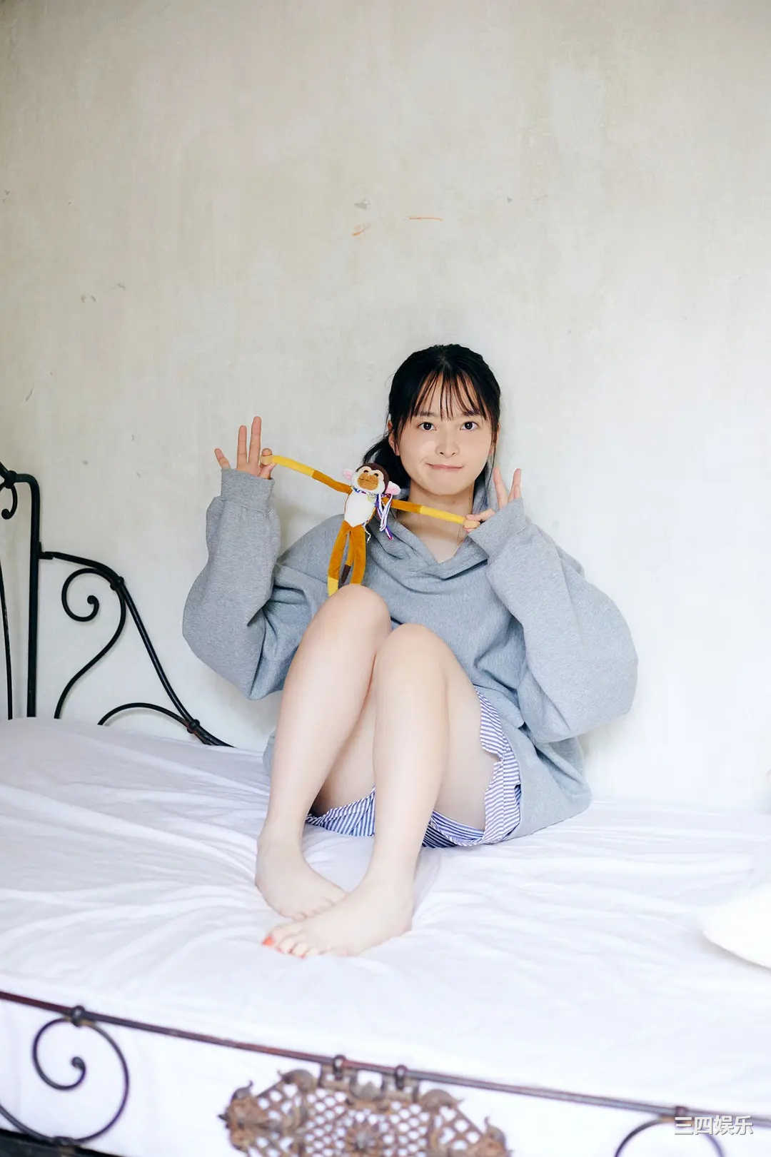 饭沼爱写真集《WHITE graph デジタル写真集》高清全本