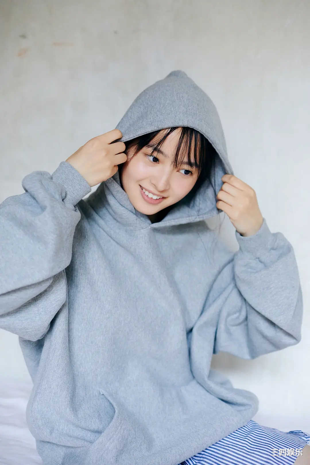 饭沼爱写真集《WHITE graph デジタル写真集》高清全本