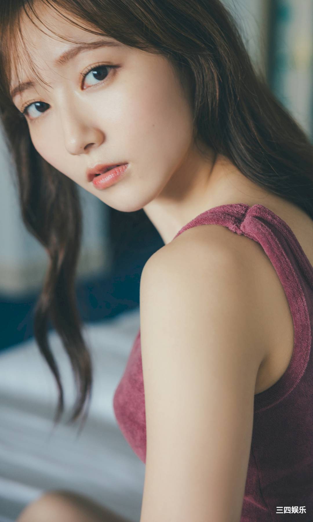 青山渚写真集《夏休みは終わらない。》高清全本