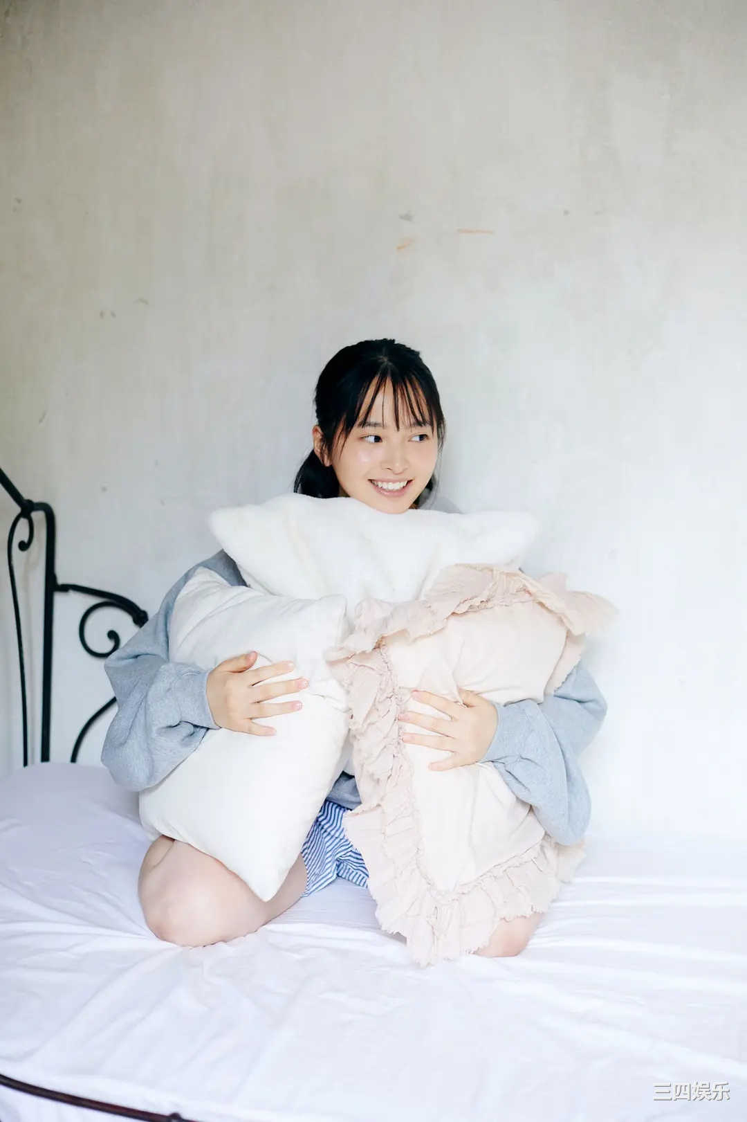 饭沼爱写真集《WHITE graph デジタル写真集》高清全本